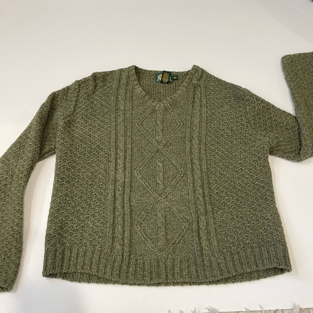 Cabela’s Green Sweater
